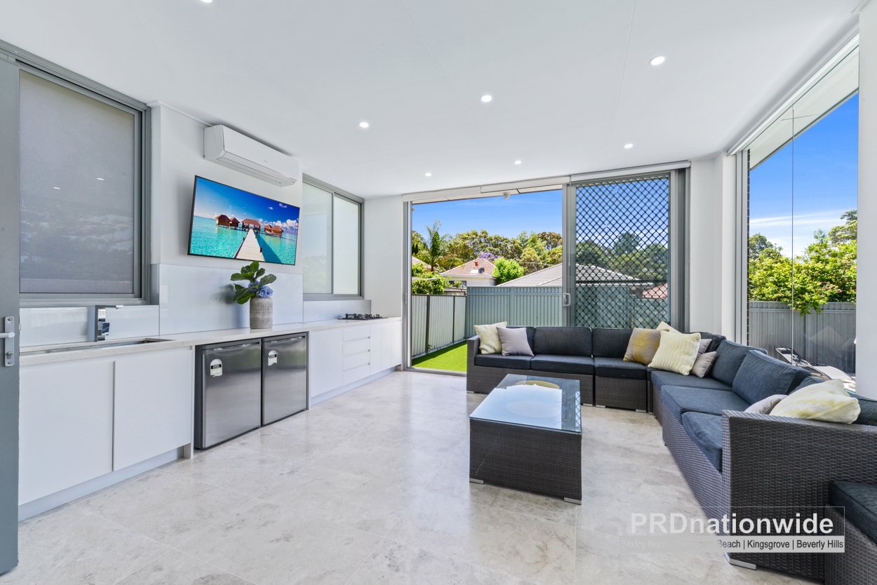 24 Warraba Street HURSTVILLE 6