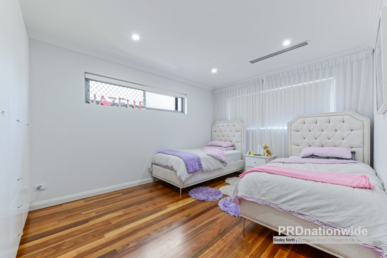 24 Warraba Street HURSTVILLE 12