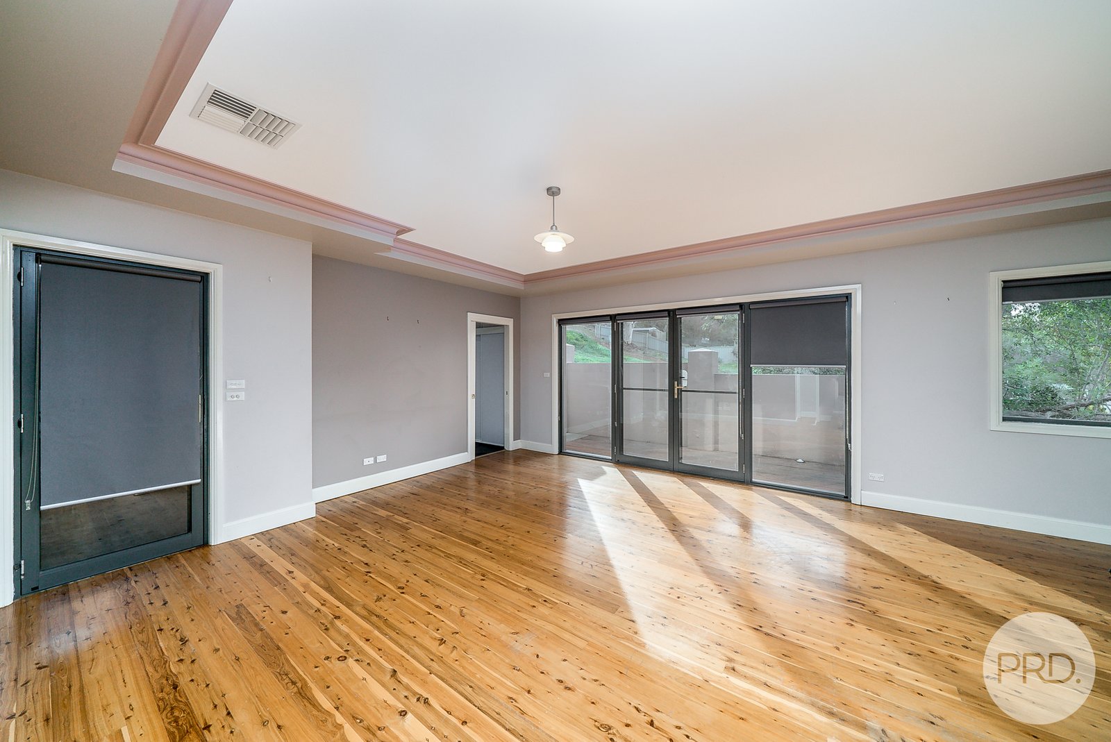24 Warrawong Street KOORINGAL 4