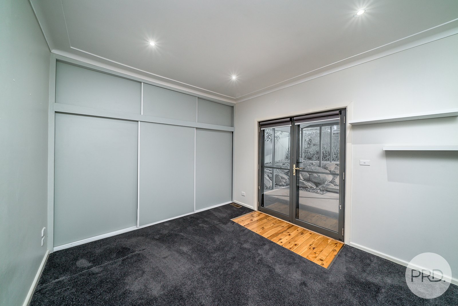 24 Warrawong Street KOORINGAL 6