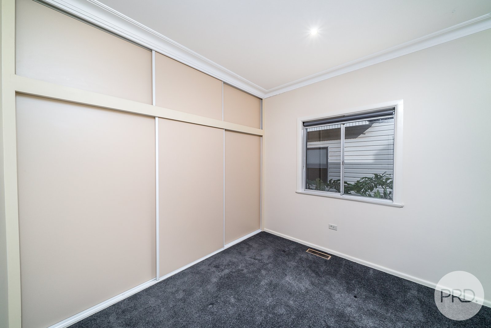 24 Warrawong Street KOORINGAL 8