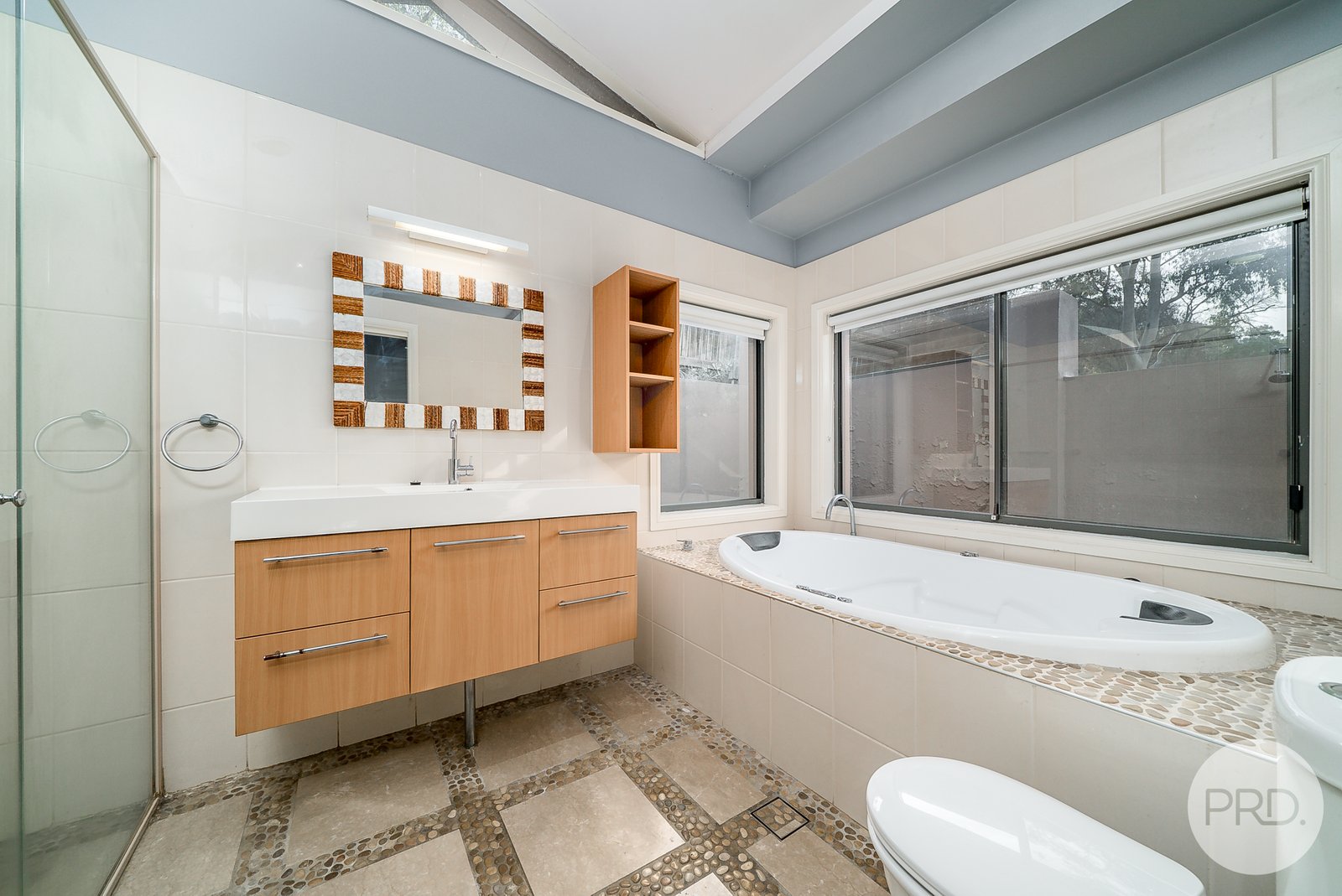 24 Warrawong Street KOORINGAL 9