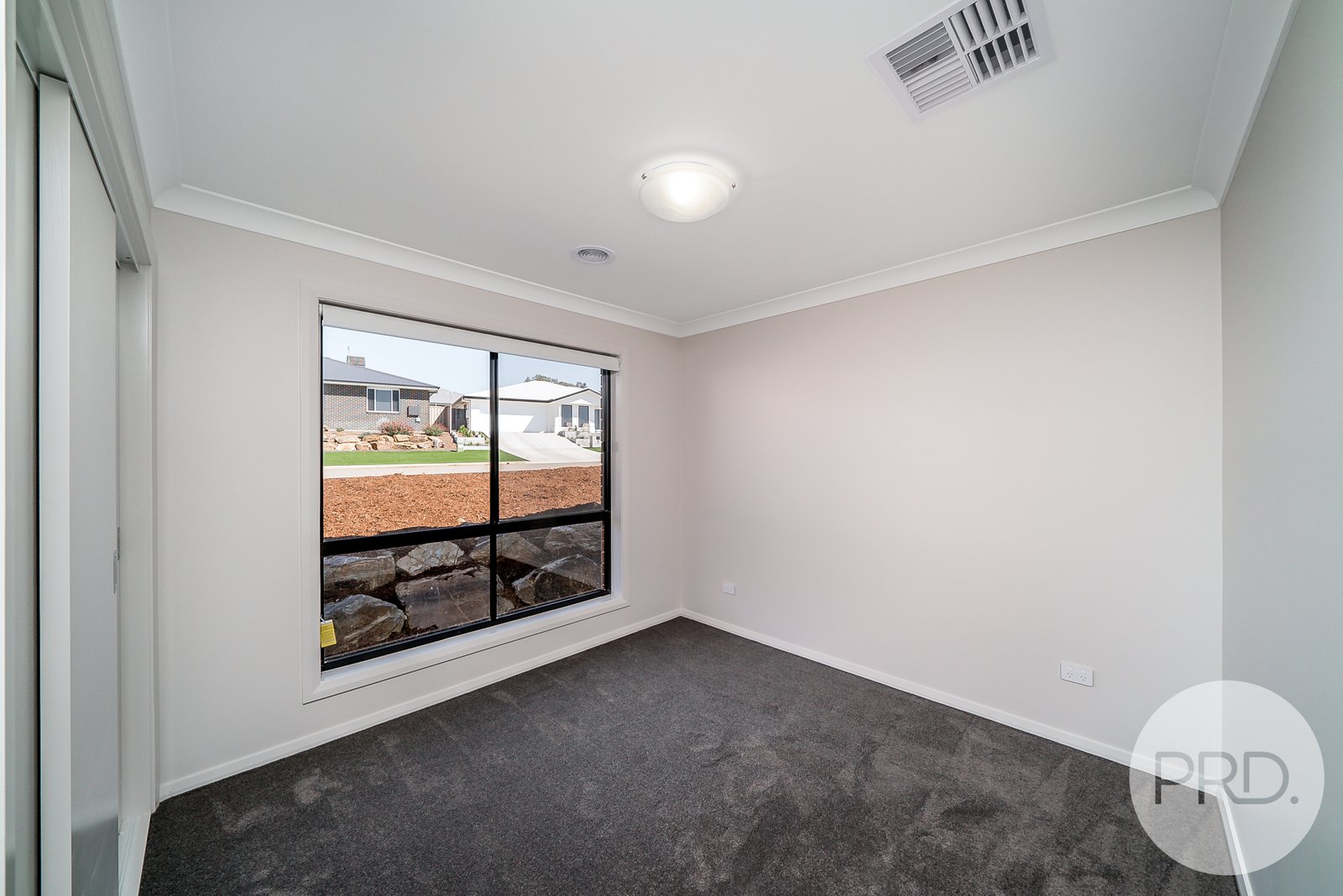 24 Watson Boulevard LLOYD 9