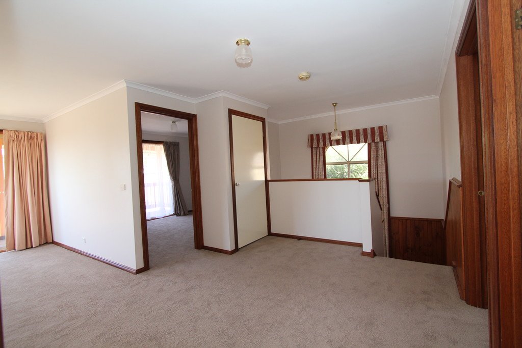 24 Wattletree Drive MOUNT HELEN 5