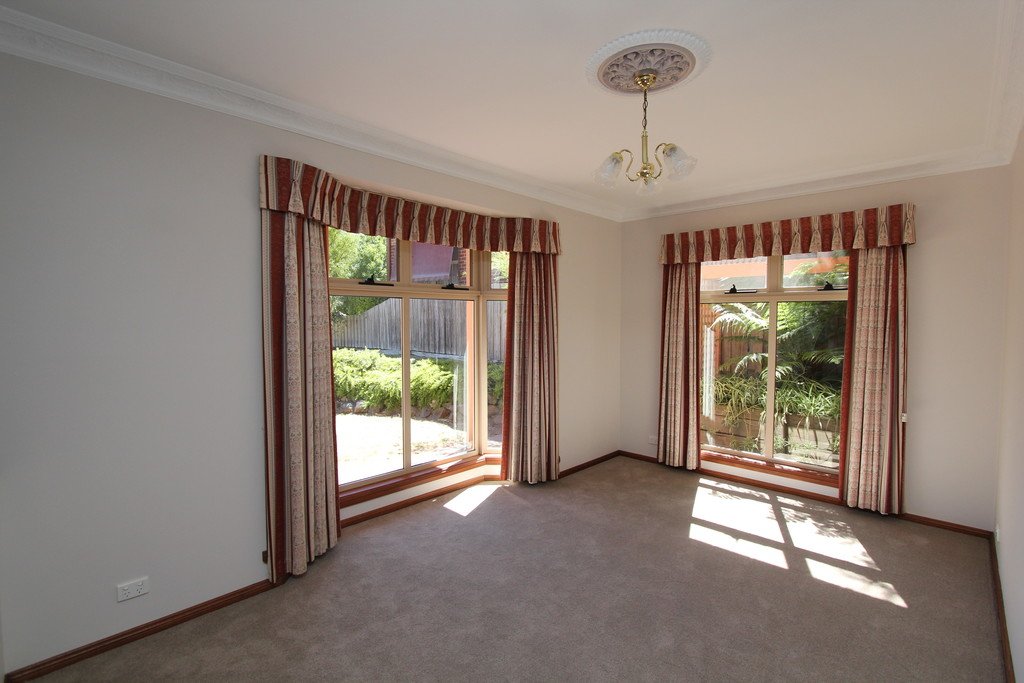 24 Wattletree Drive MOUNT HELEN 6