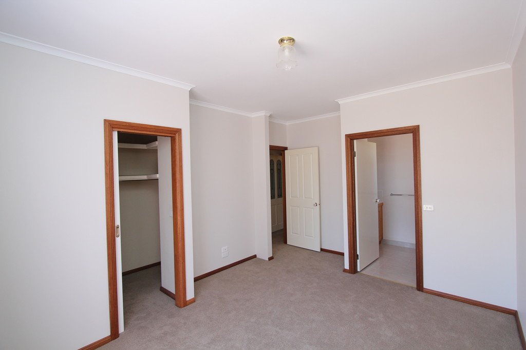 24 Wattletree Drive MOUNT HELEN 16