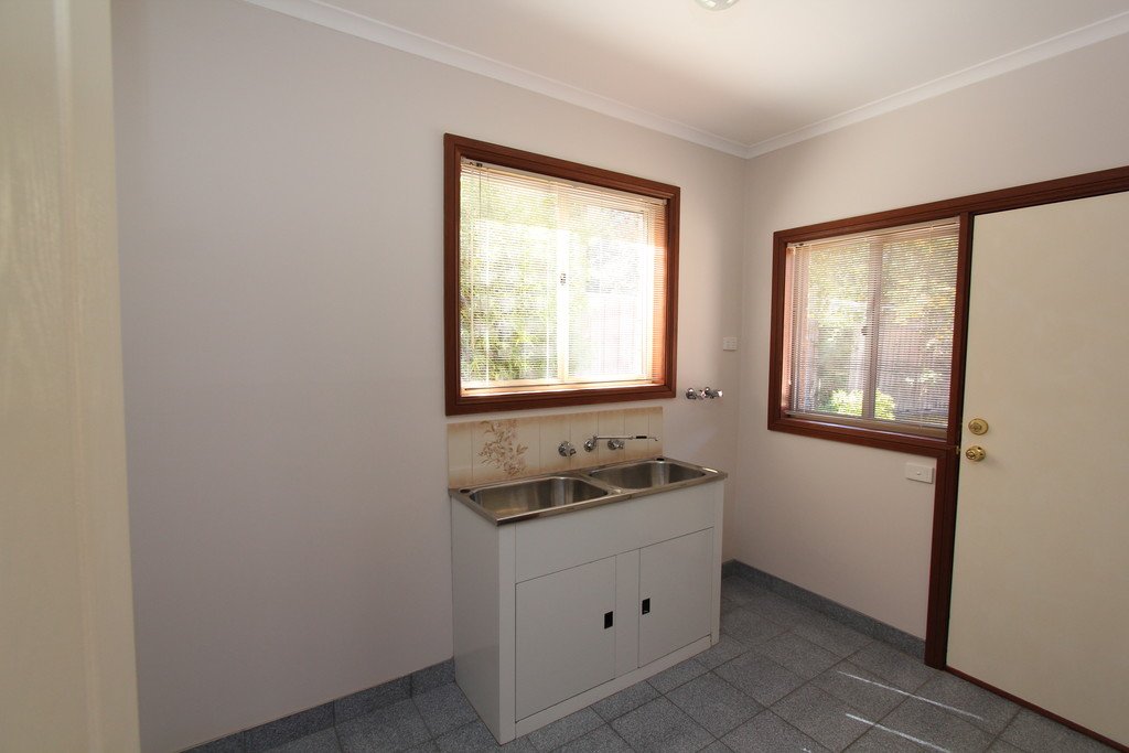 24 Wattletree Drive MOUNT HELEN 18