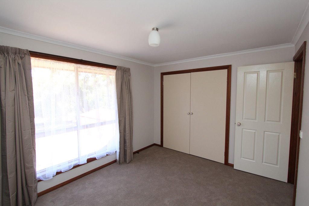 24 Wattletree Drive MOUNT HELEN 23