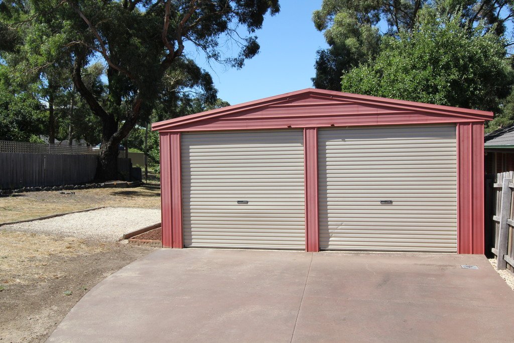 24 Wattletree Drive MOUNT HELEN 25