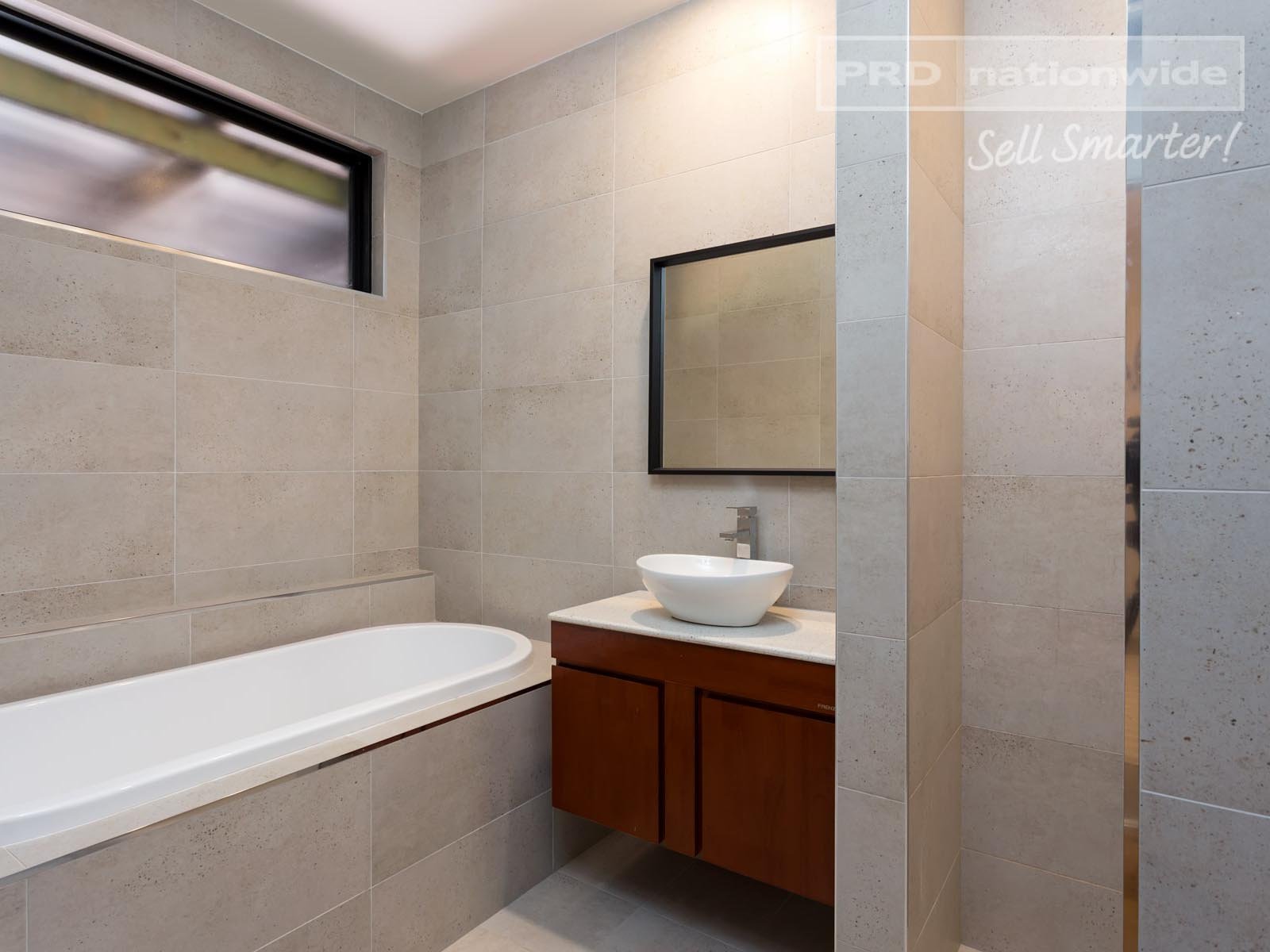 24 White Avenue KOORINGAL 8