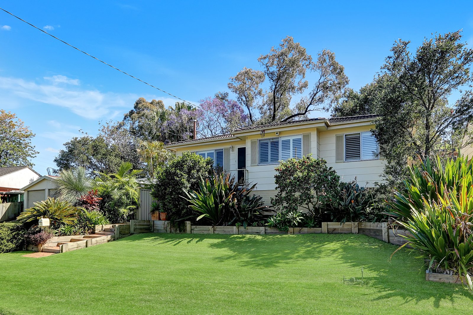 24 William Beach Road KANAHOOKA 1