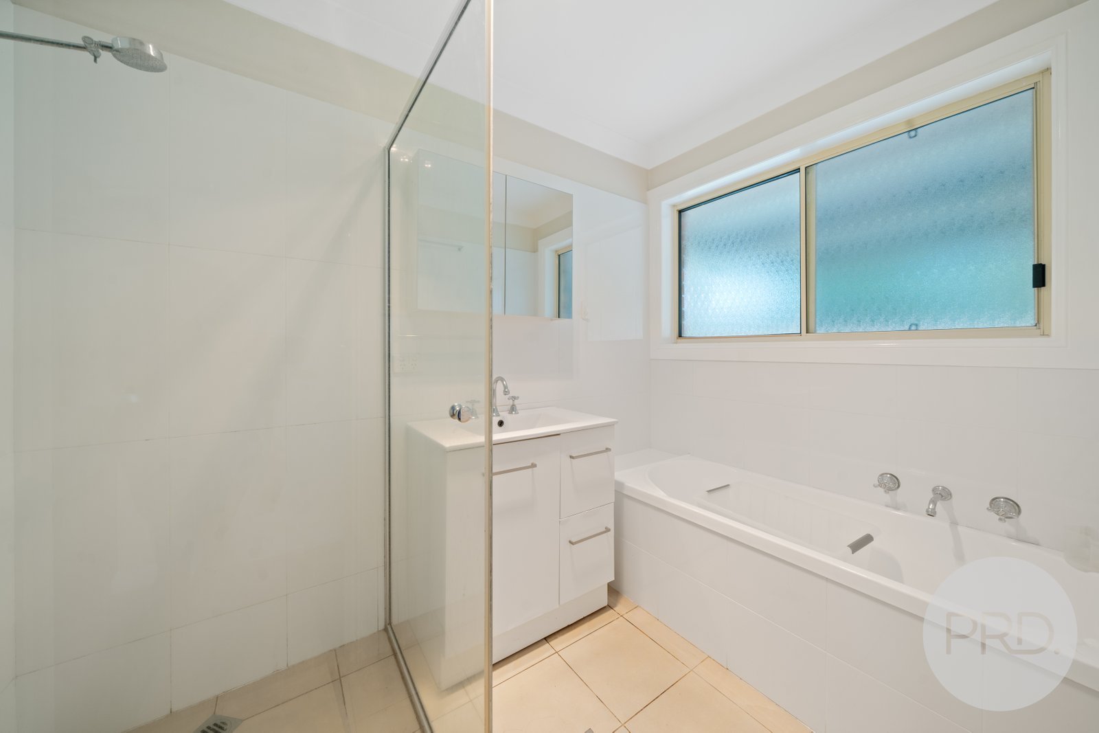 24 Wiradjuri Crescent WAGGA WAGGA 9