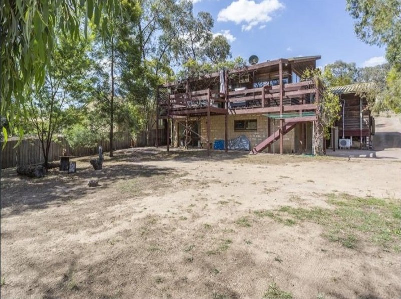 24 Wirth Street FLORA HILL 8