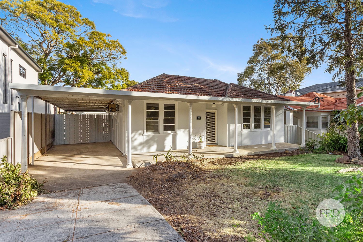 24 Wonoona Parade West  OATLEY 1