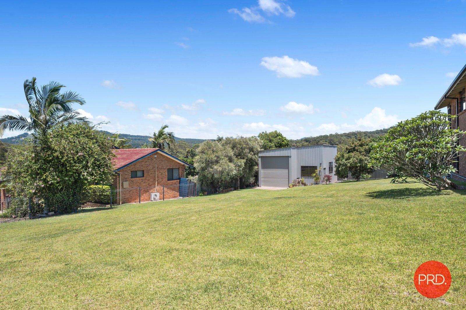 24 Woodhouse Road MOONEE BEACH 1
