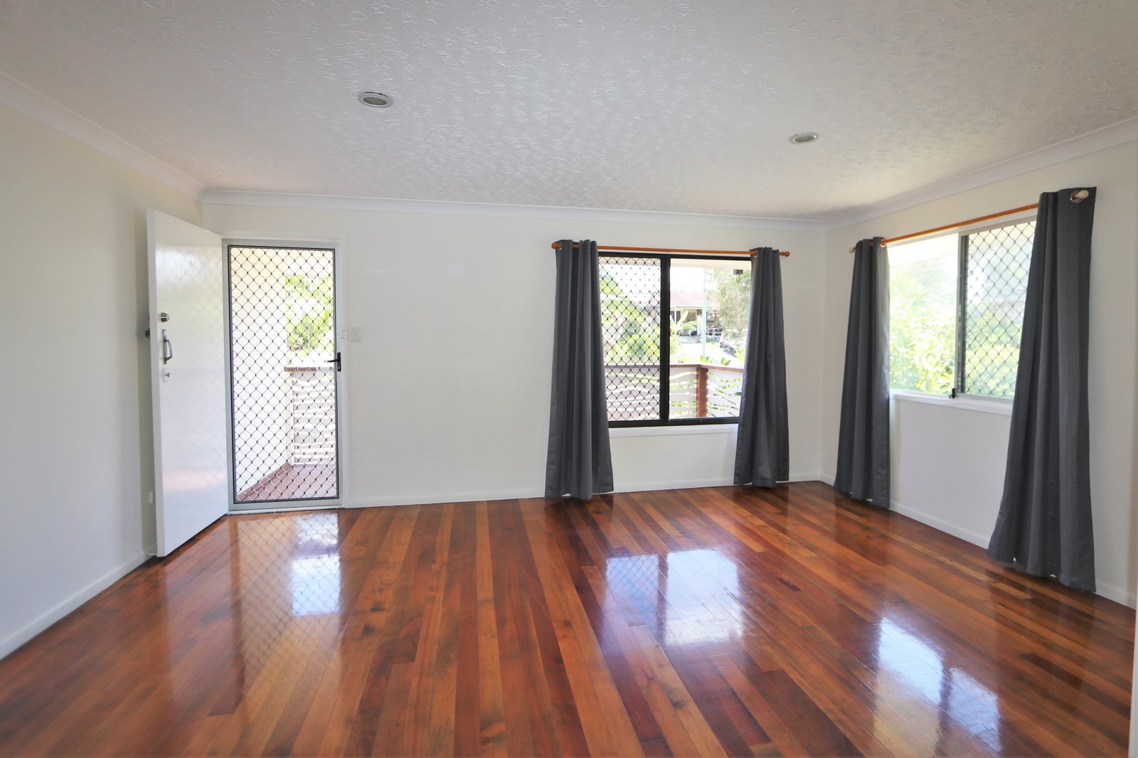 24 Woomera Crescent SOUTHPORT 16