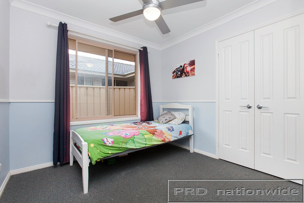 24 Yaldara Avenue THORNTON 21