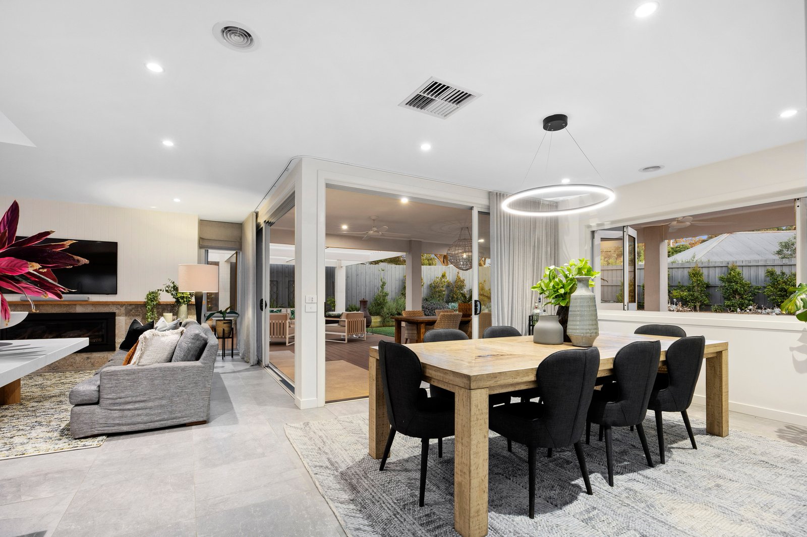 24 Yewers Avenue, Mount Eliza, 3930