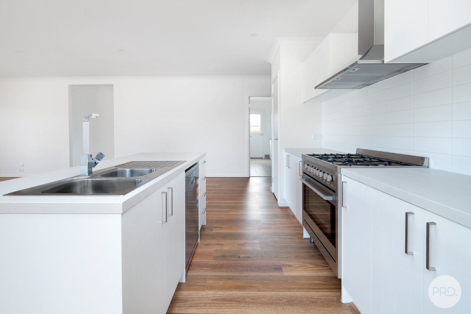 24 Yolanda Street BONSHAW 2