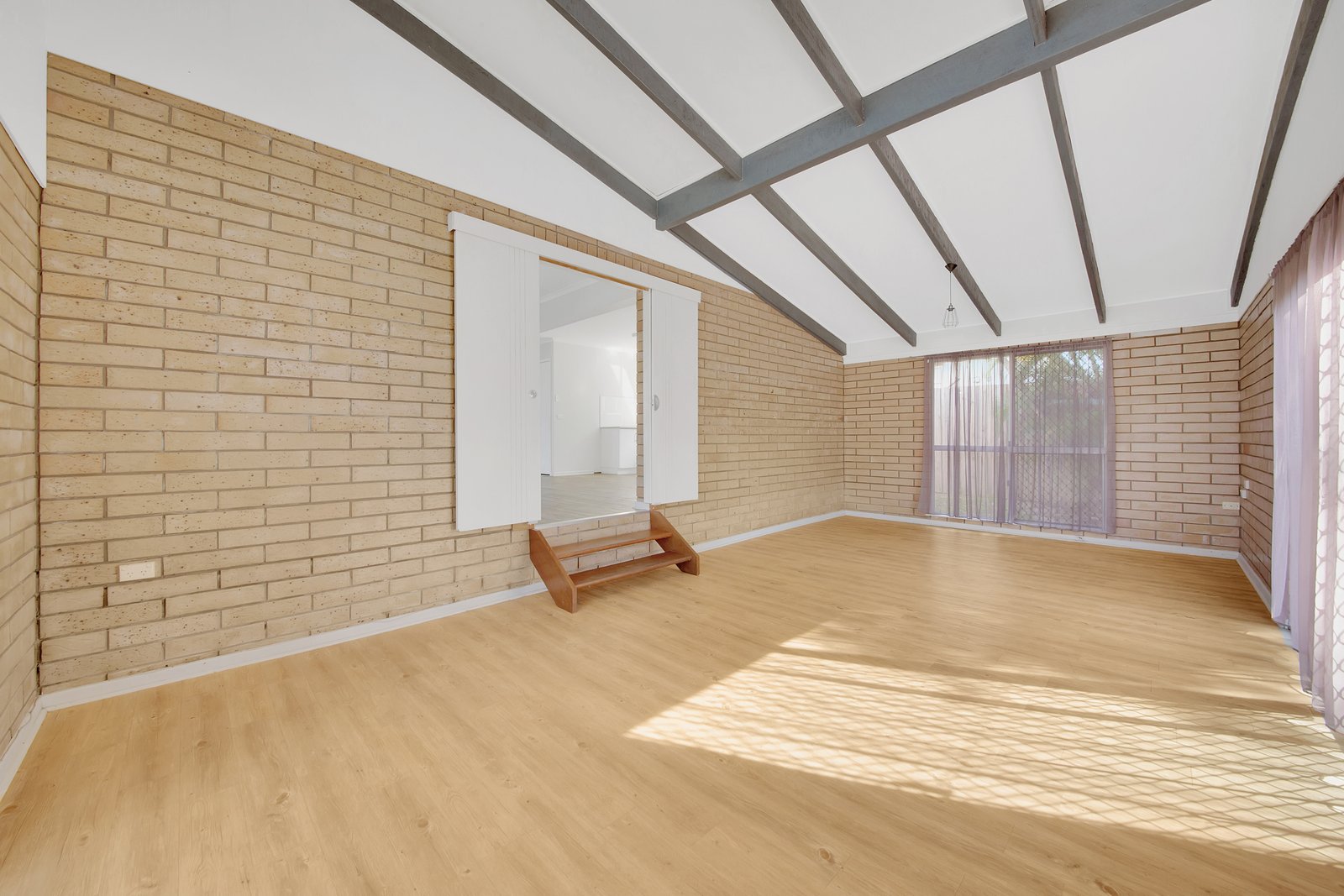 24 Yukana Street BOYNE ISLAND 4
