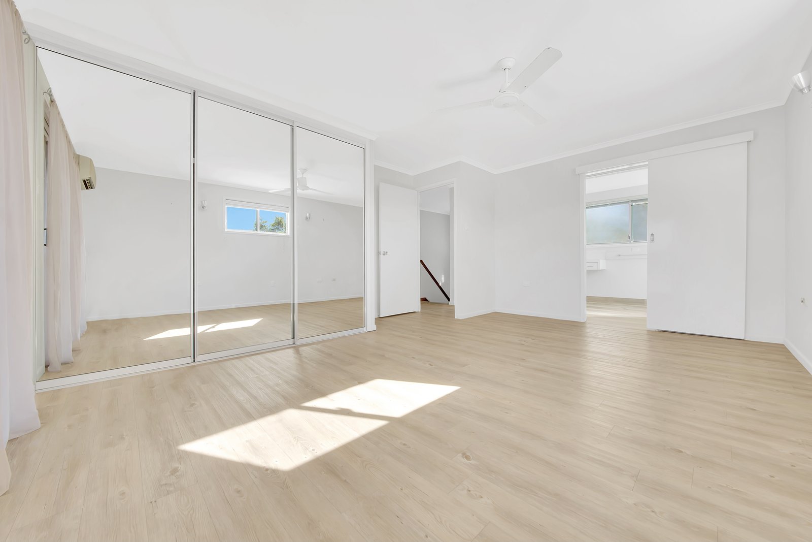 24 Yukana Street BOYNE ISLAND 13
