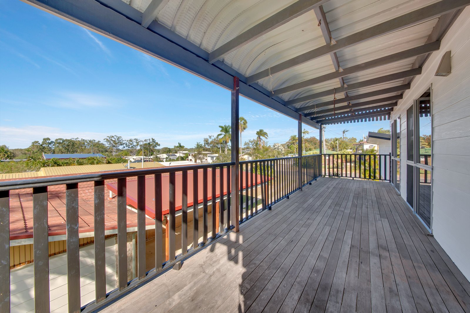 24 Yukana Street BOYNE ISLAND 19