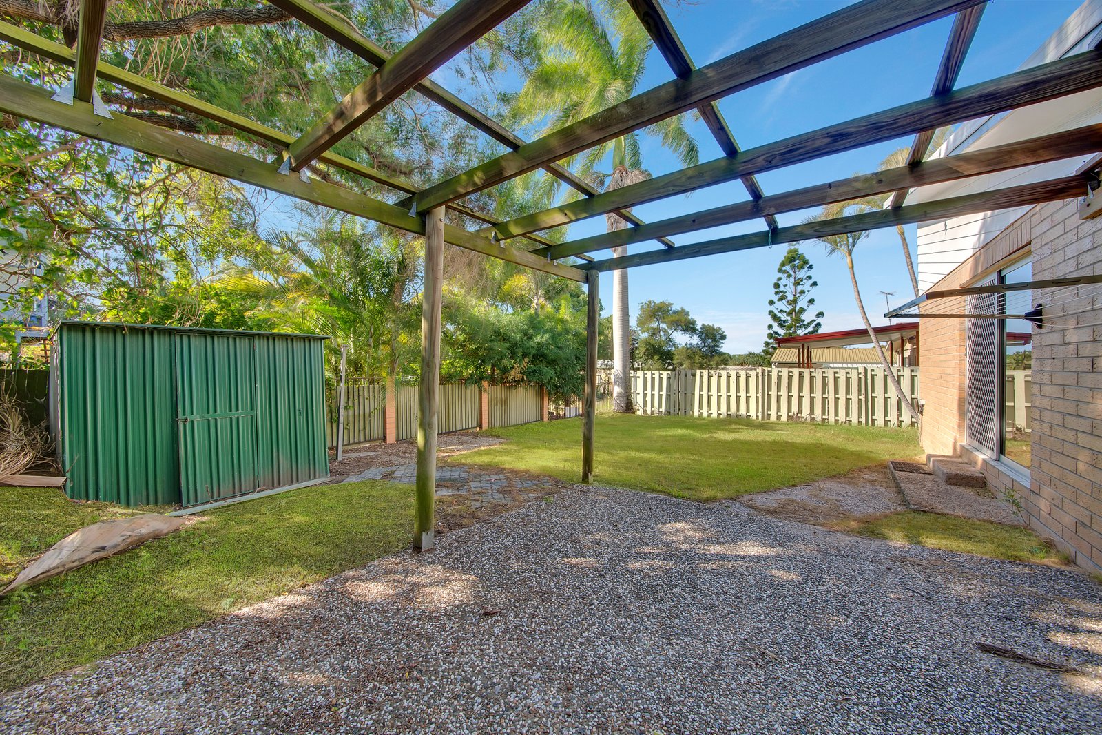 24 Yukana Street BOYNE ISLAND 20