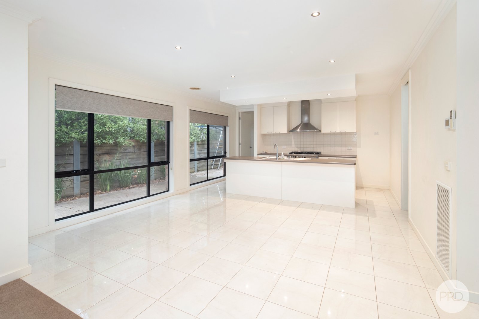 24 Zoe Drive MOUNT HELEN 6