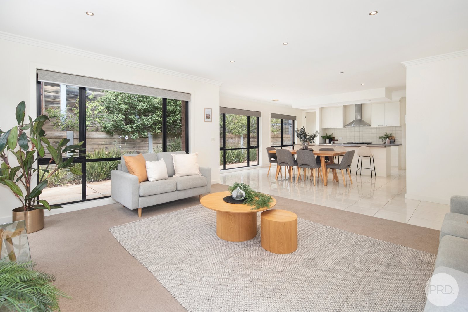 24 Zoe Drive MOUNT HELEN 8