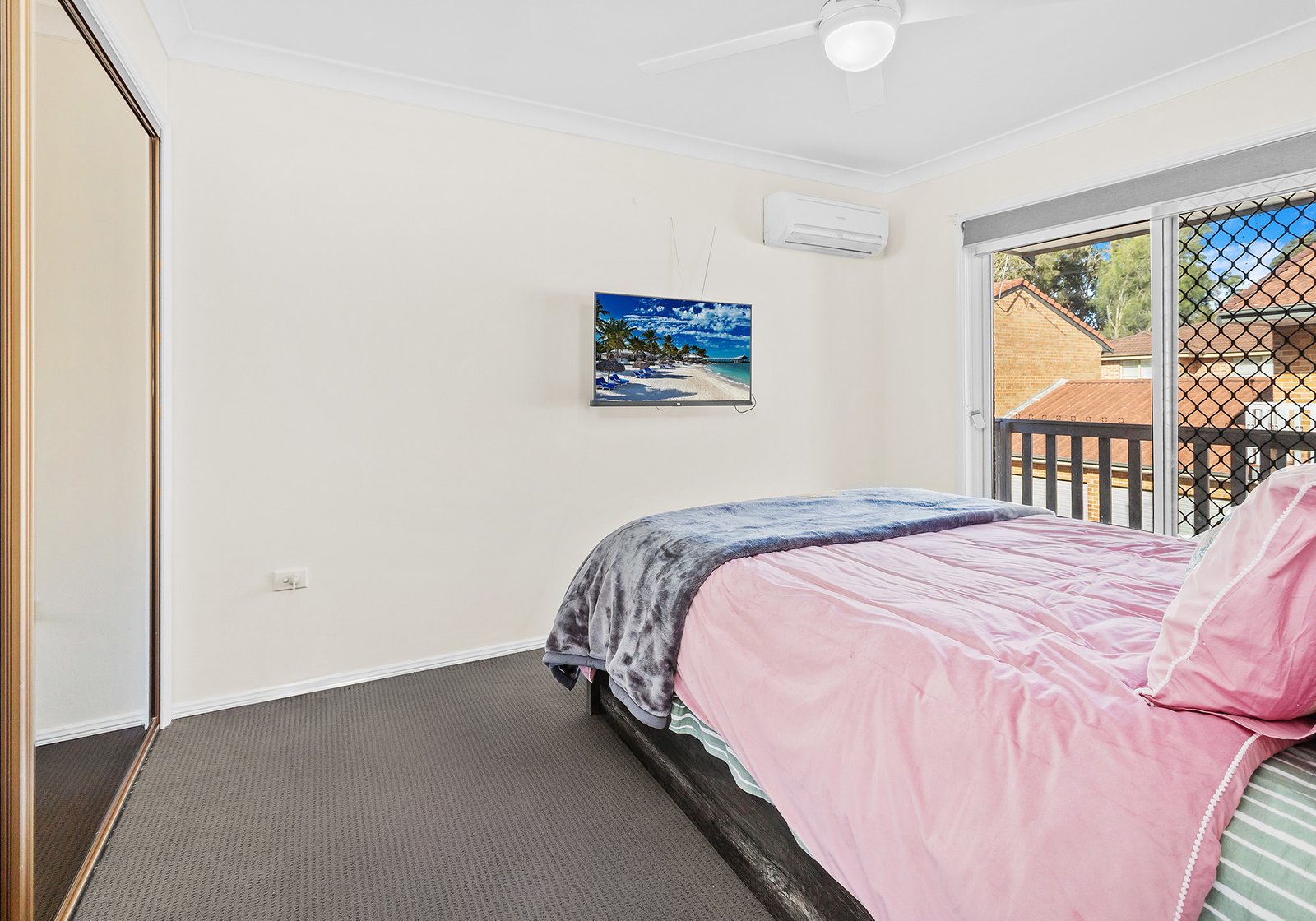 2/40-42 Bateman Avenue ALBION PARK RAIL 4