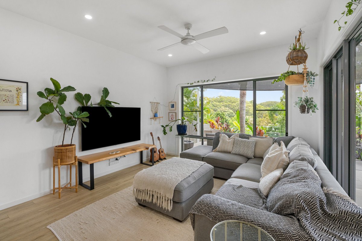 2/40 Bob Barnard Drive Tugun 6