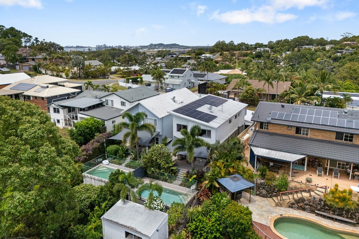 2/40 Bob Barnard Drive Tugun 27