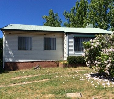 2/40 Bridge St  TUMBARUMBA 1