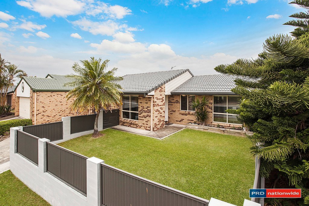 240 Christine Ave  BURLEIGH WATERS 1
