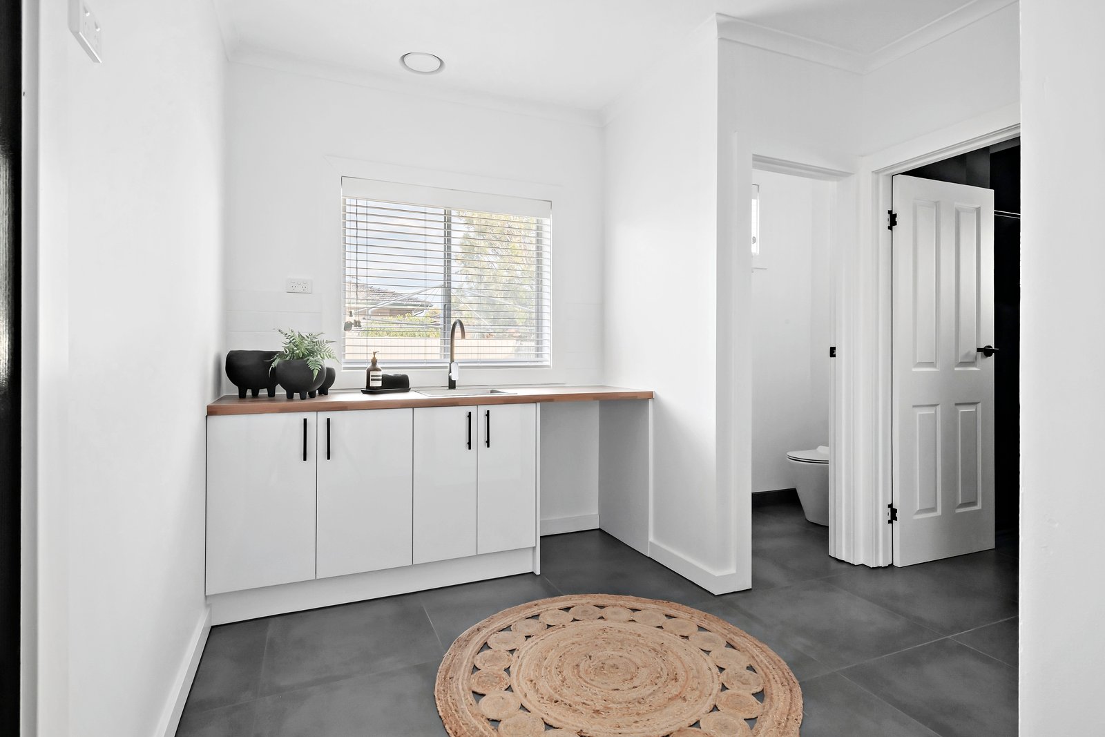 Real Estate and Property in 240 Dalton Road, Lalor, VIC