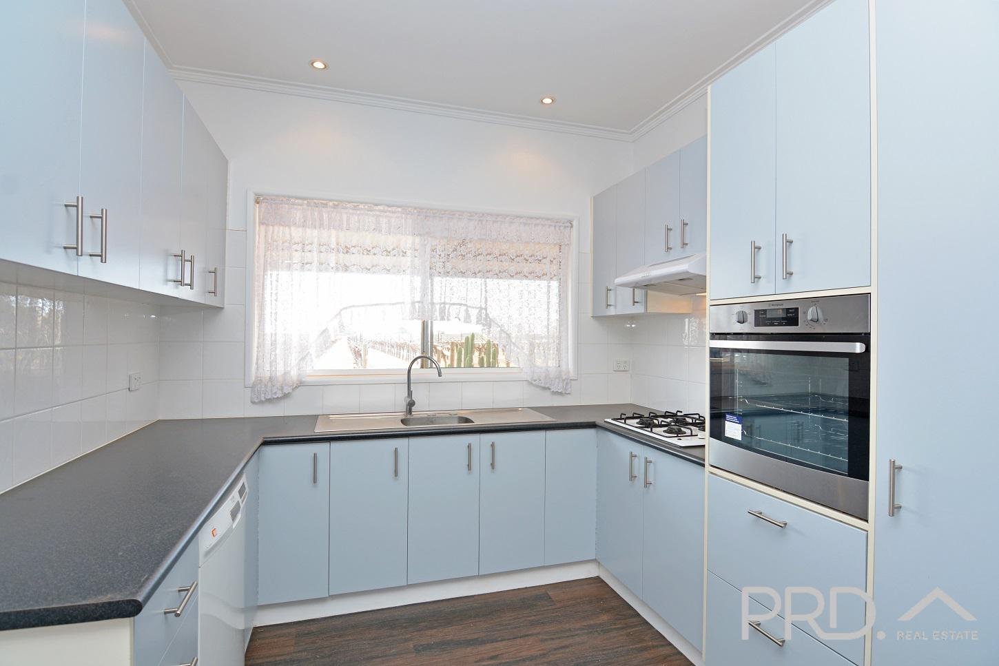 240 Dewry Avenue IRYMPLE 3