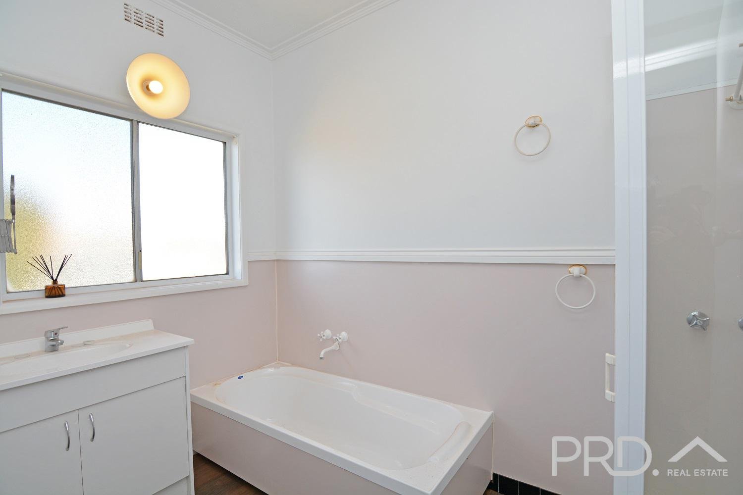 240 Dewry Avenue IRYMPLE 11