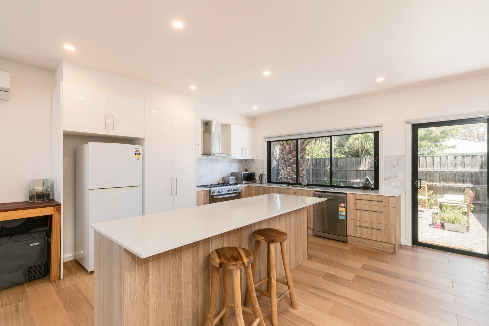 Gallery: 2/40 Ella Grove