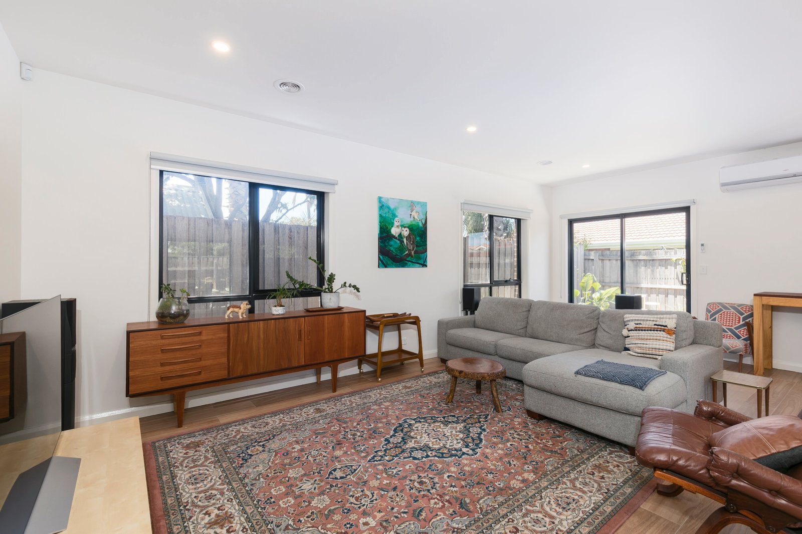 Gallery: 2/40 Ella Grove