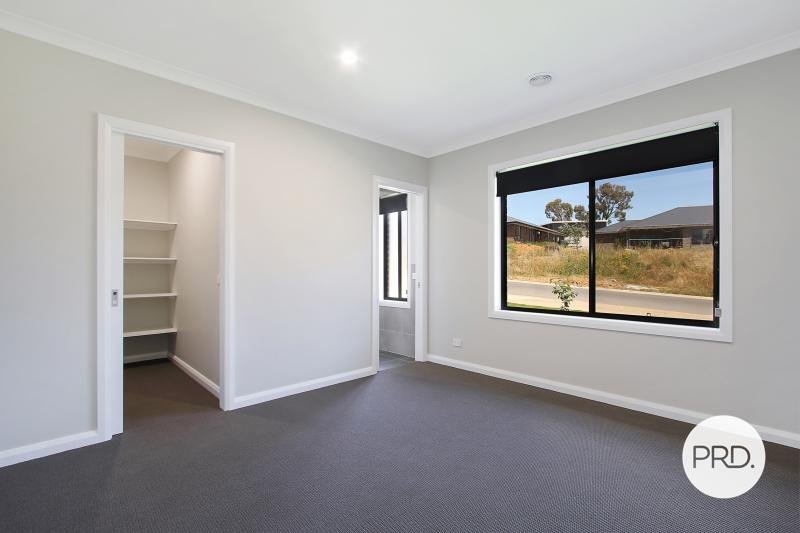 240 Forest Drive THURGOONA 4