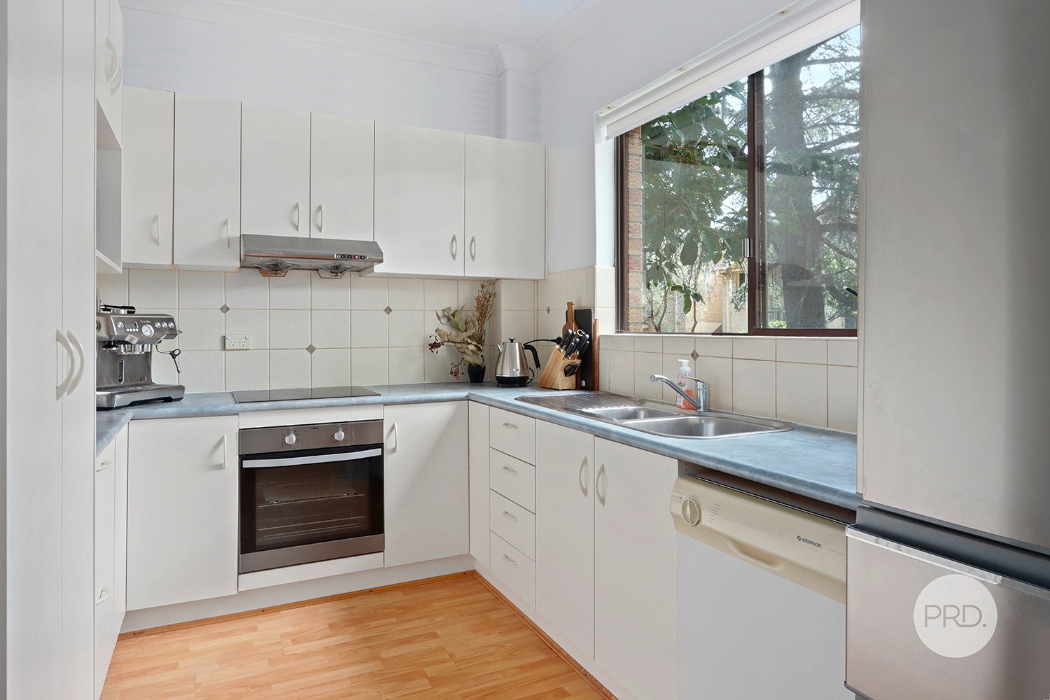 2/40 Hampton Court Road CARLTON 2