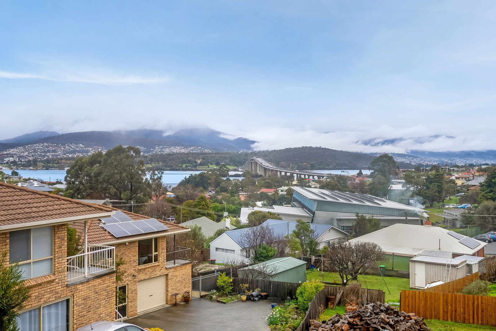 2/40 Loinah Crescent MONTAGU BAY 13