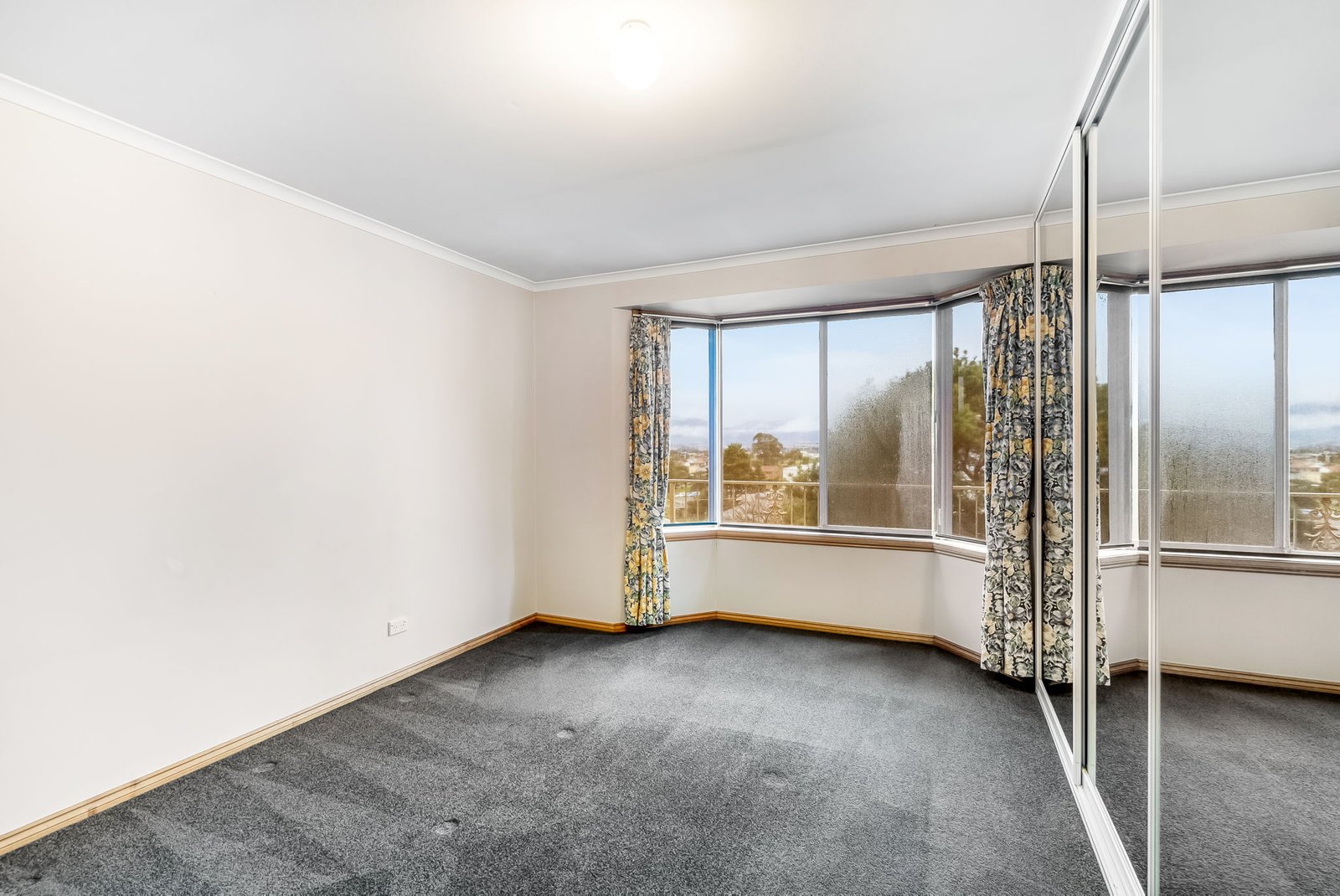 2/40 Loinah Crescent MONTAGU BAY 6
