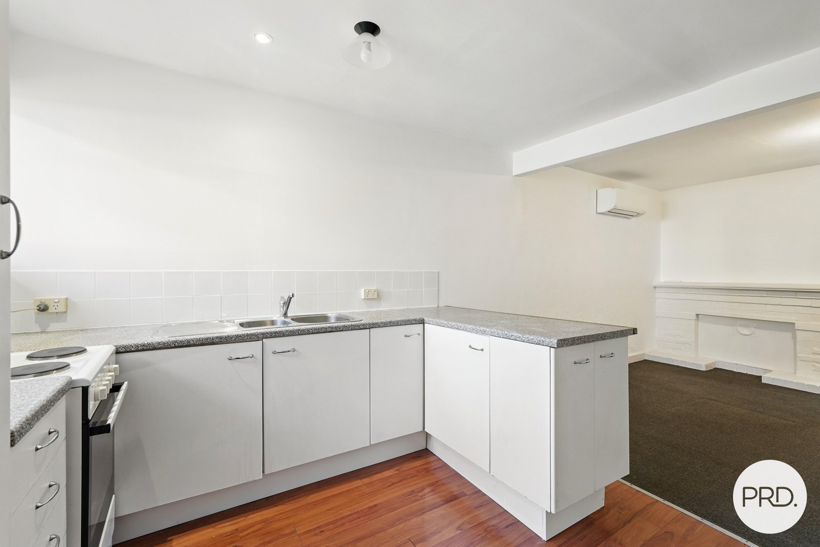 2/40 Lower Jordan Hill Road WEST HOBART 4