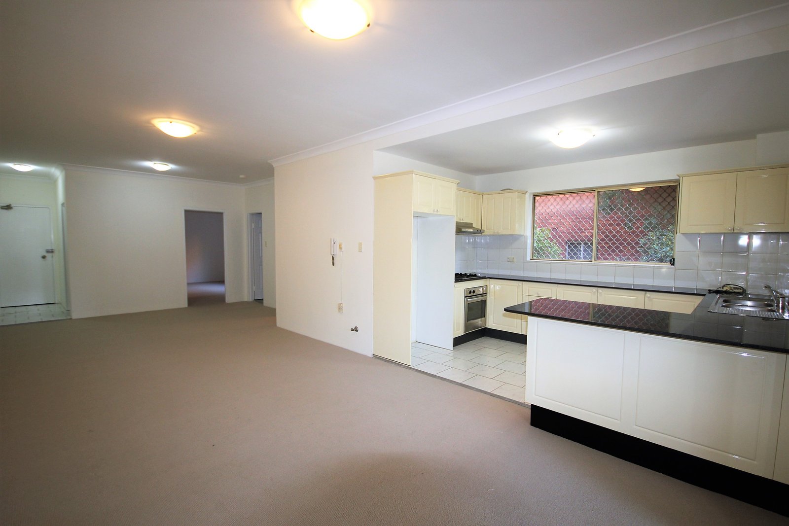 2/40 Queen Victoria Street BEXLEY 7