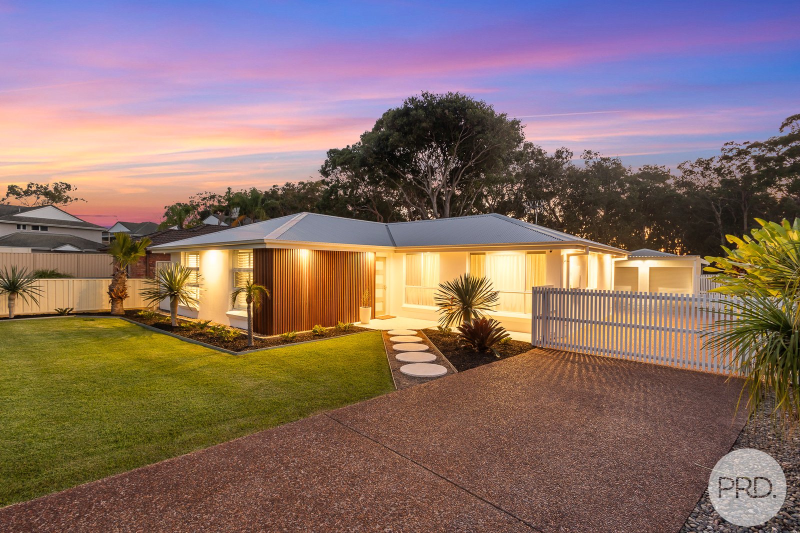 240 Sandy Point Road SALAMANDER BAY 1