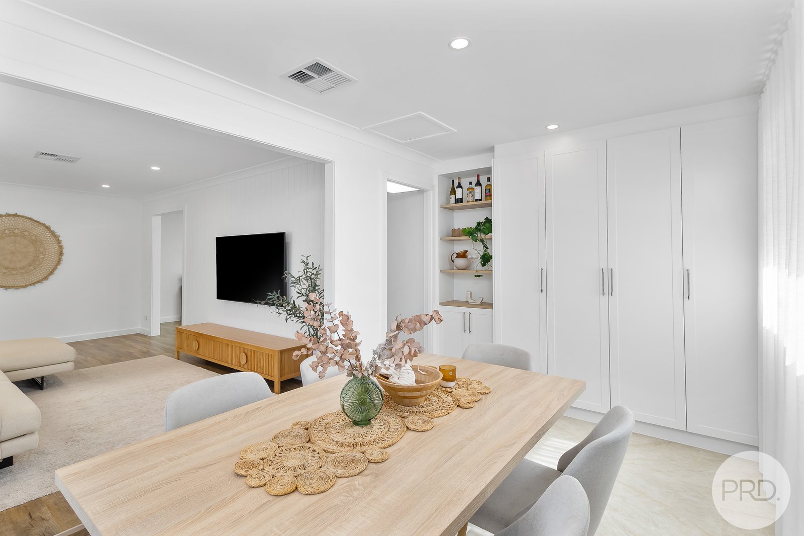 240 Sandy Point Road SALAMANDER BAY 4