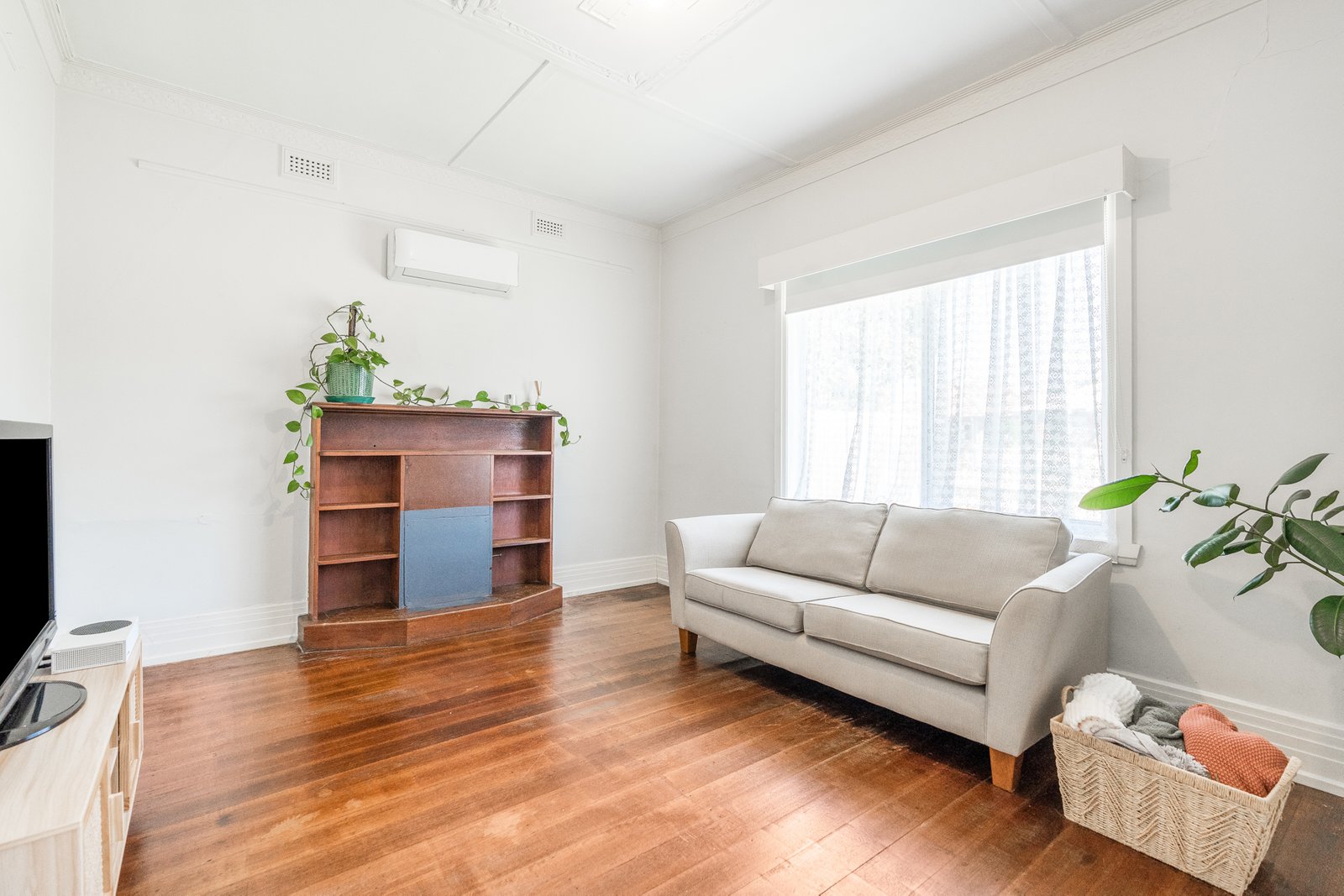 Gallery: 240 Shannon Avenue