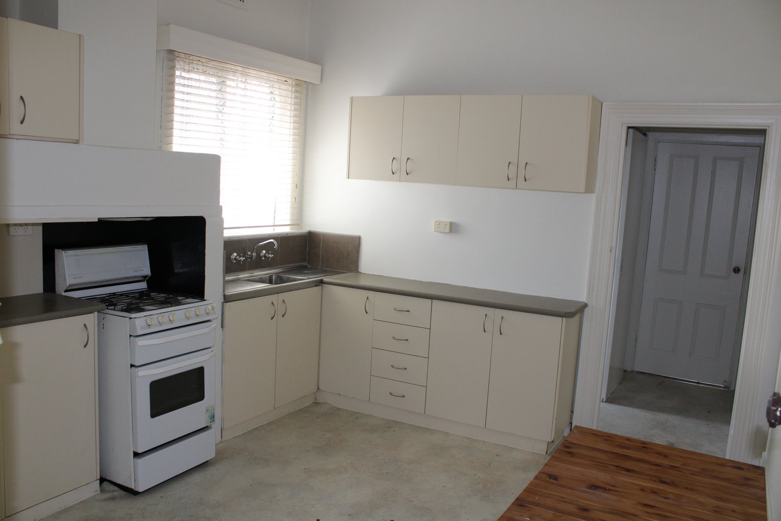 Gallery: 240 Shannon Avenue