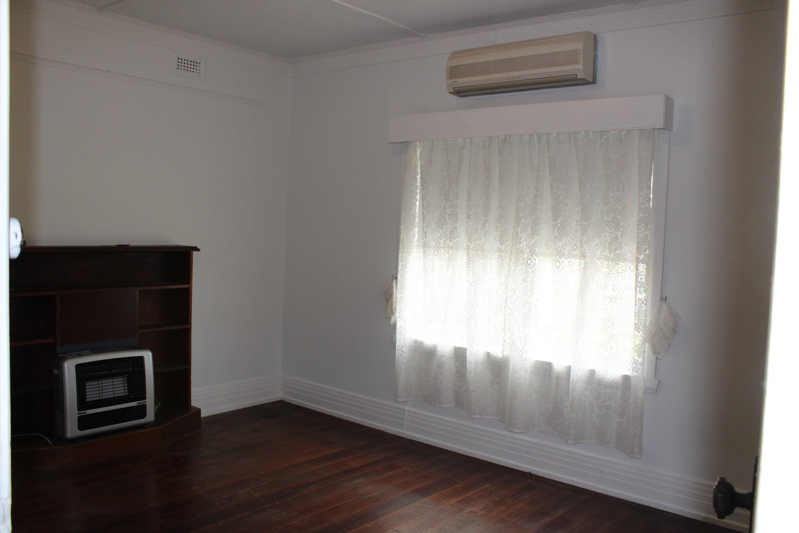 Gallery: 240 Shannon Avenue